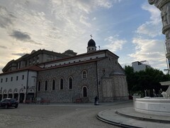 写真２　旧市街のマケドニア正教会の寺院。市内には協会が点在する。